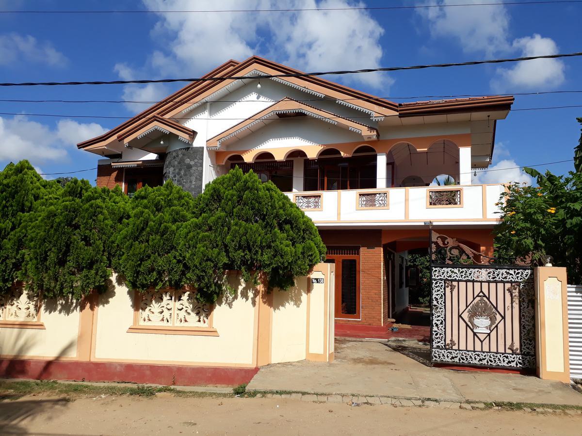 Brinthavanam Days Inn จาฟนา ภายนอก รูปภาพ